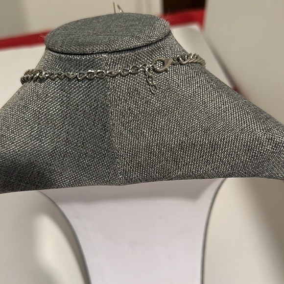 Pink Necklace Set pre owned - Picture 2 of 7